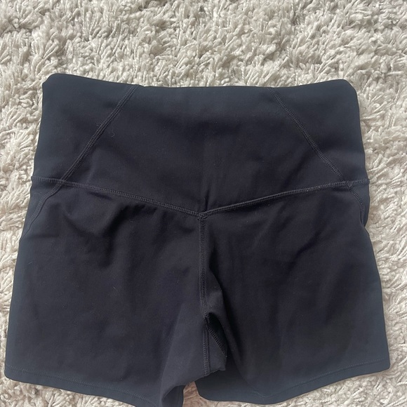 BIKE SHORTS - Picture 3 of 4